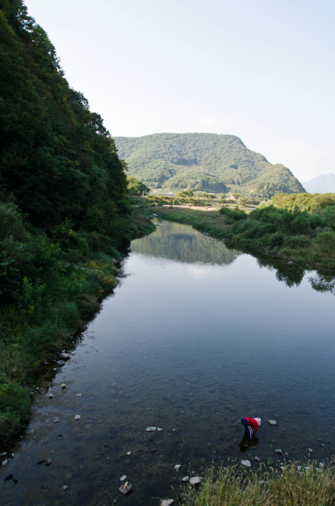 woman-in-the-river-DSC_9088